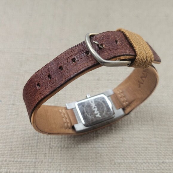 DKNY Girls Wristwatch Analog Quartz Watch Genuine Leather Brown Strap Watch main image 8